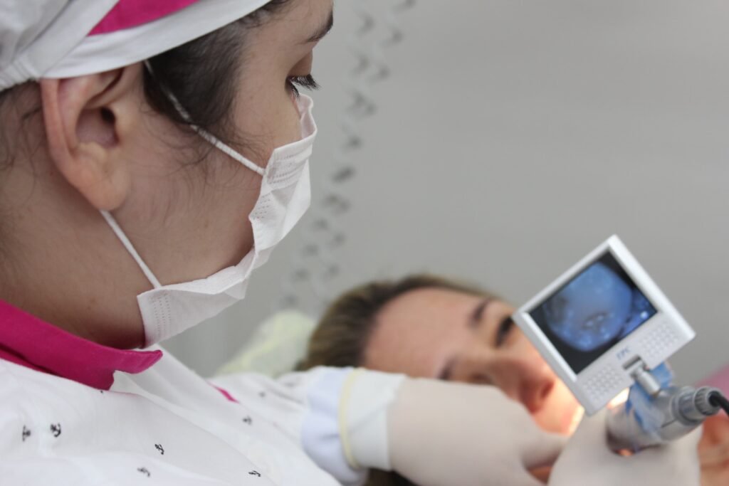 Equipamento de escaneamento intraoral apresentado pela Adornare